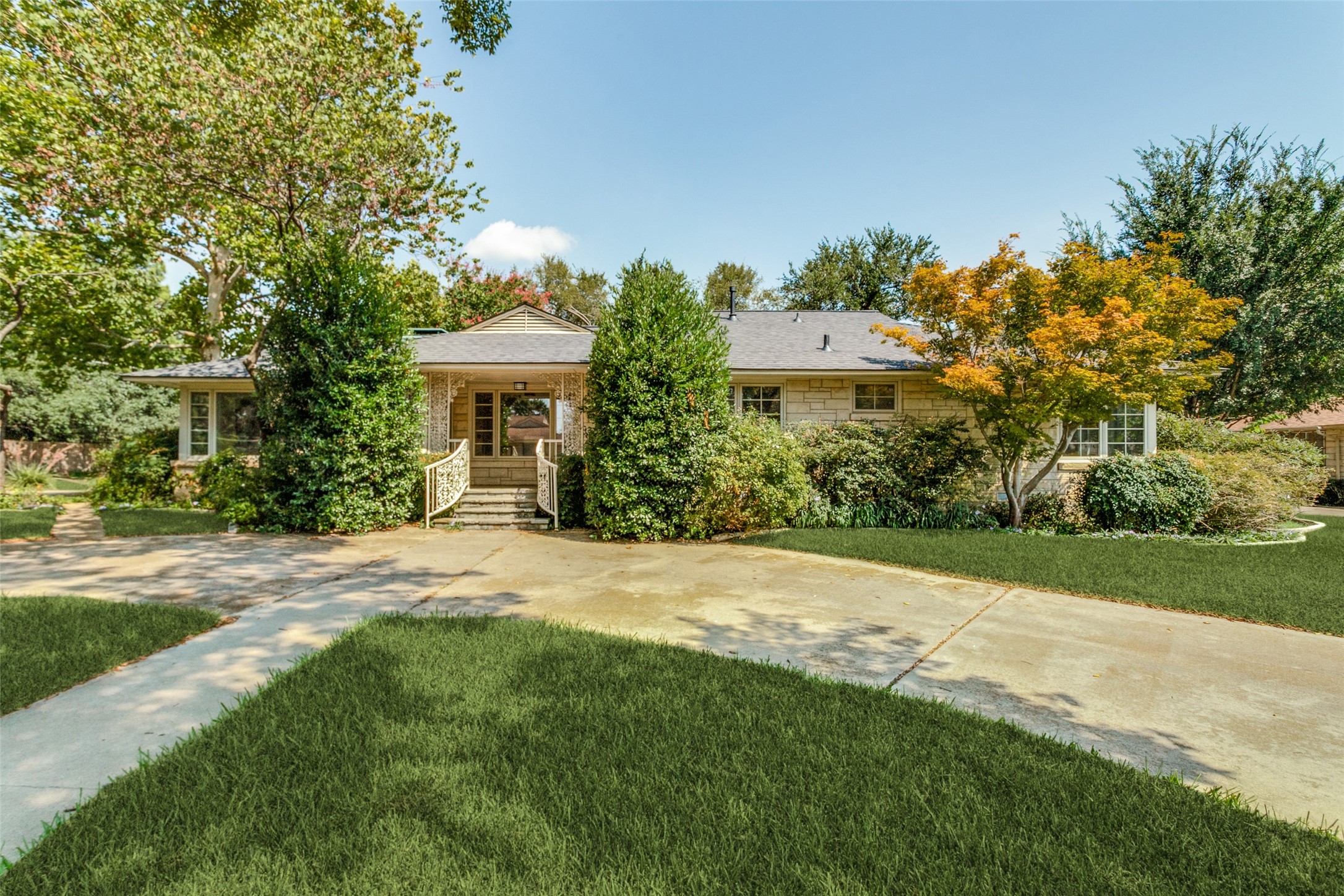 533 Mayrant Drive Dallas TX 75224