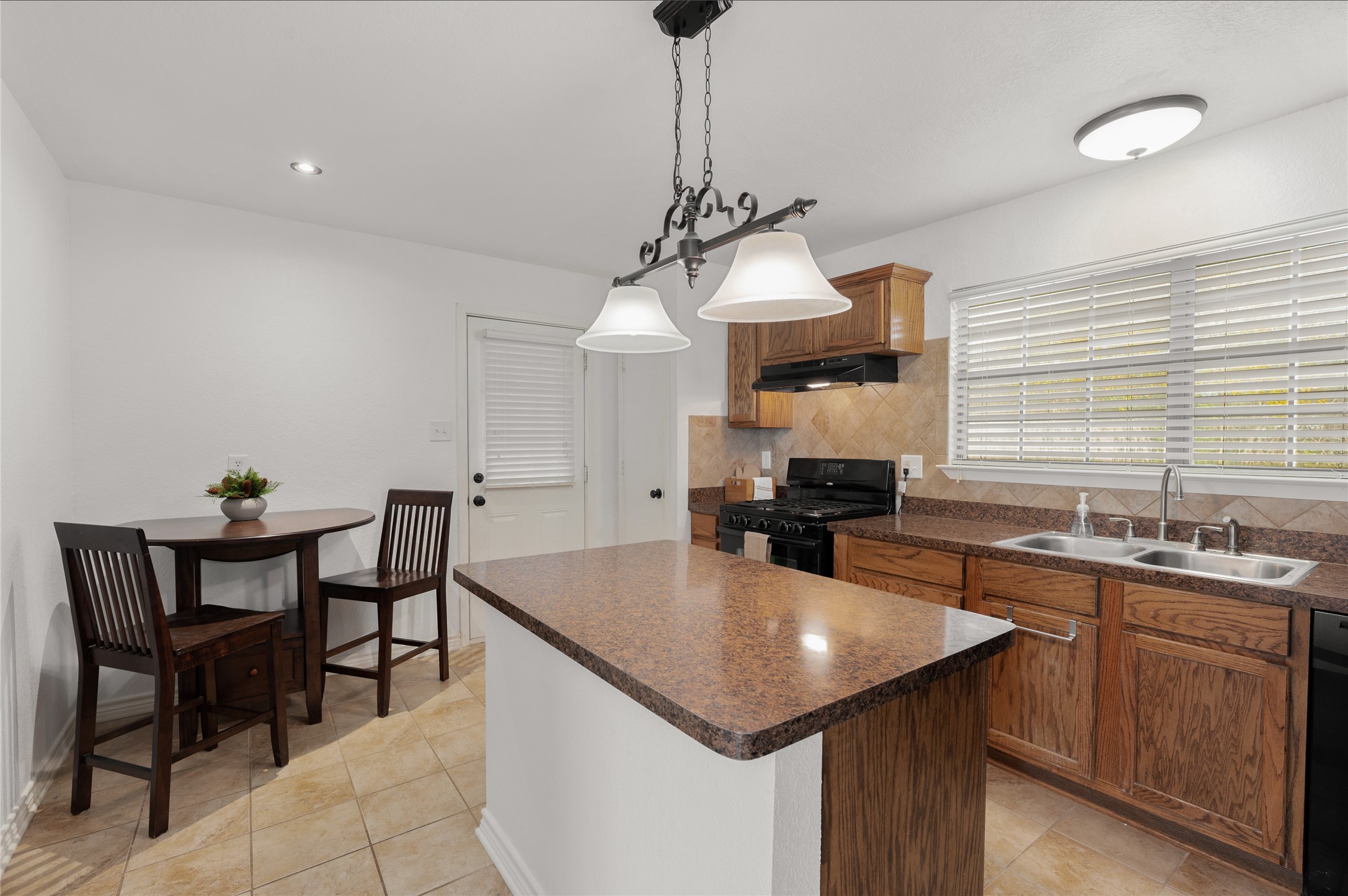 1517 N Highland Avenue Sherman TX 75092