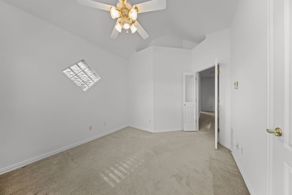 943 Fairway Drive Duncanville TX 75137