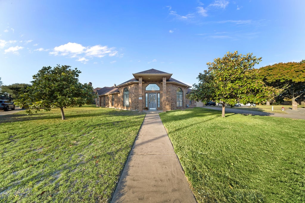 943 Fairway Drive Duncanville TX 75137