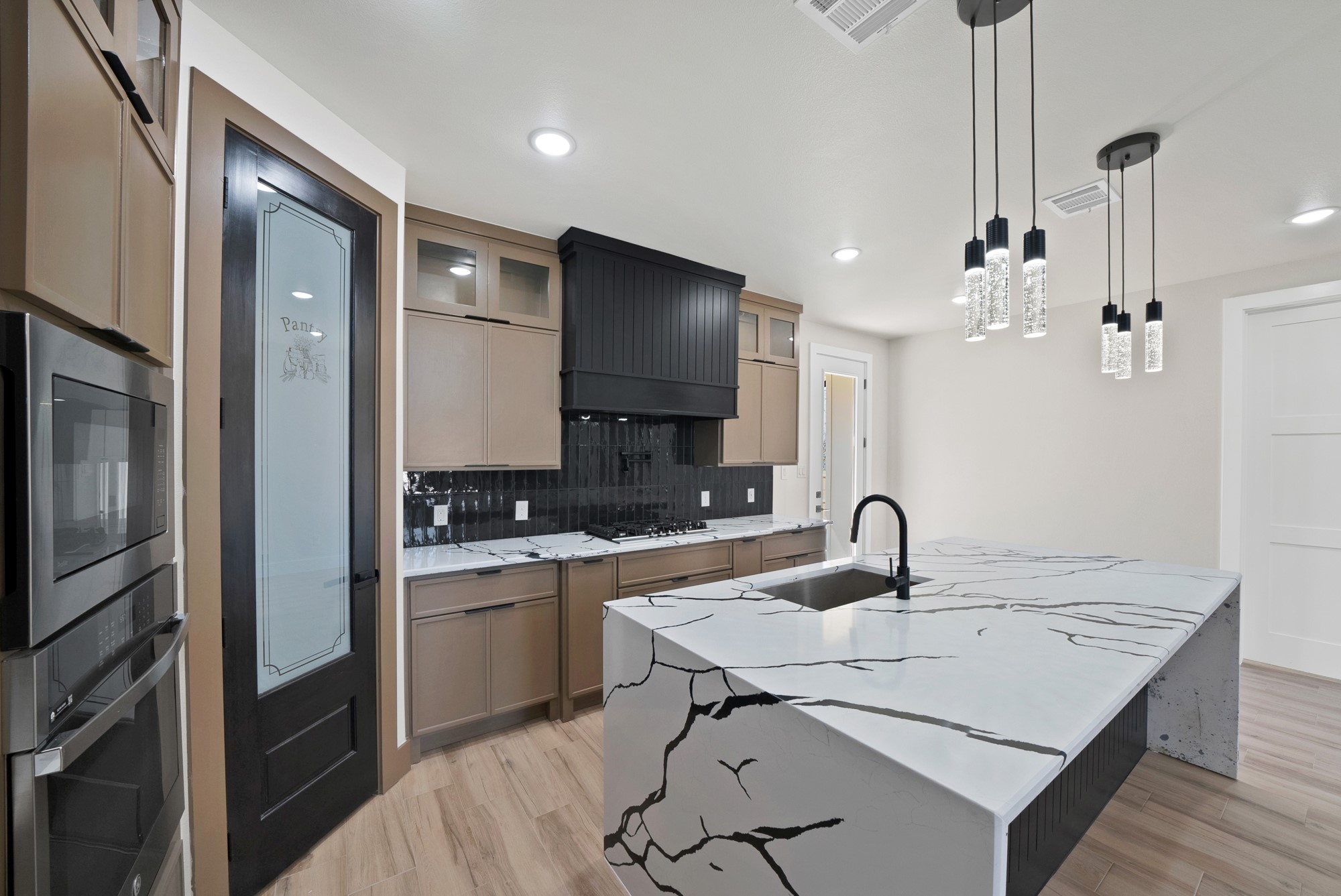 2809 NW 16th Street Fort Worth TX 76106