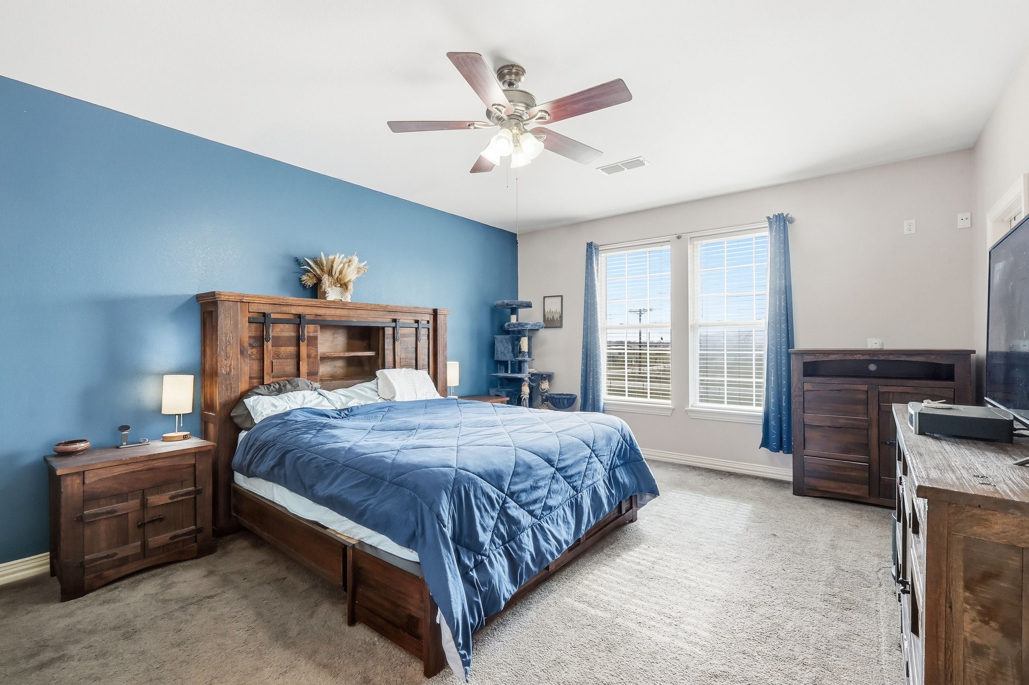 102 Van Meter Drive Aurora TX 76078