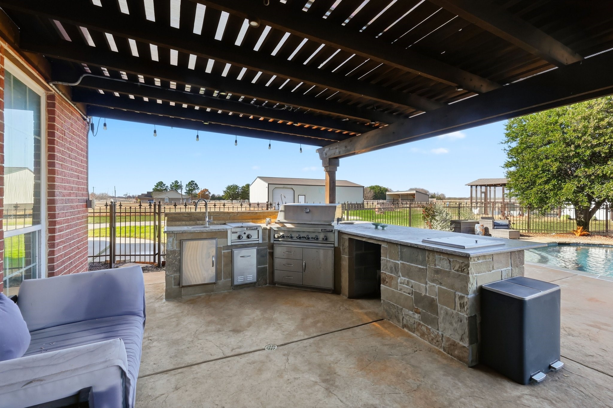 102 Van Meter Drive Aurora TX 76078