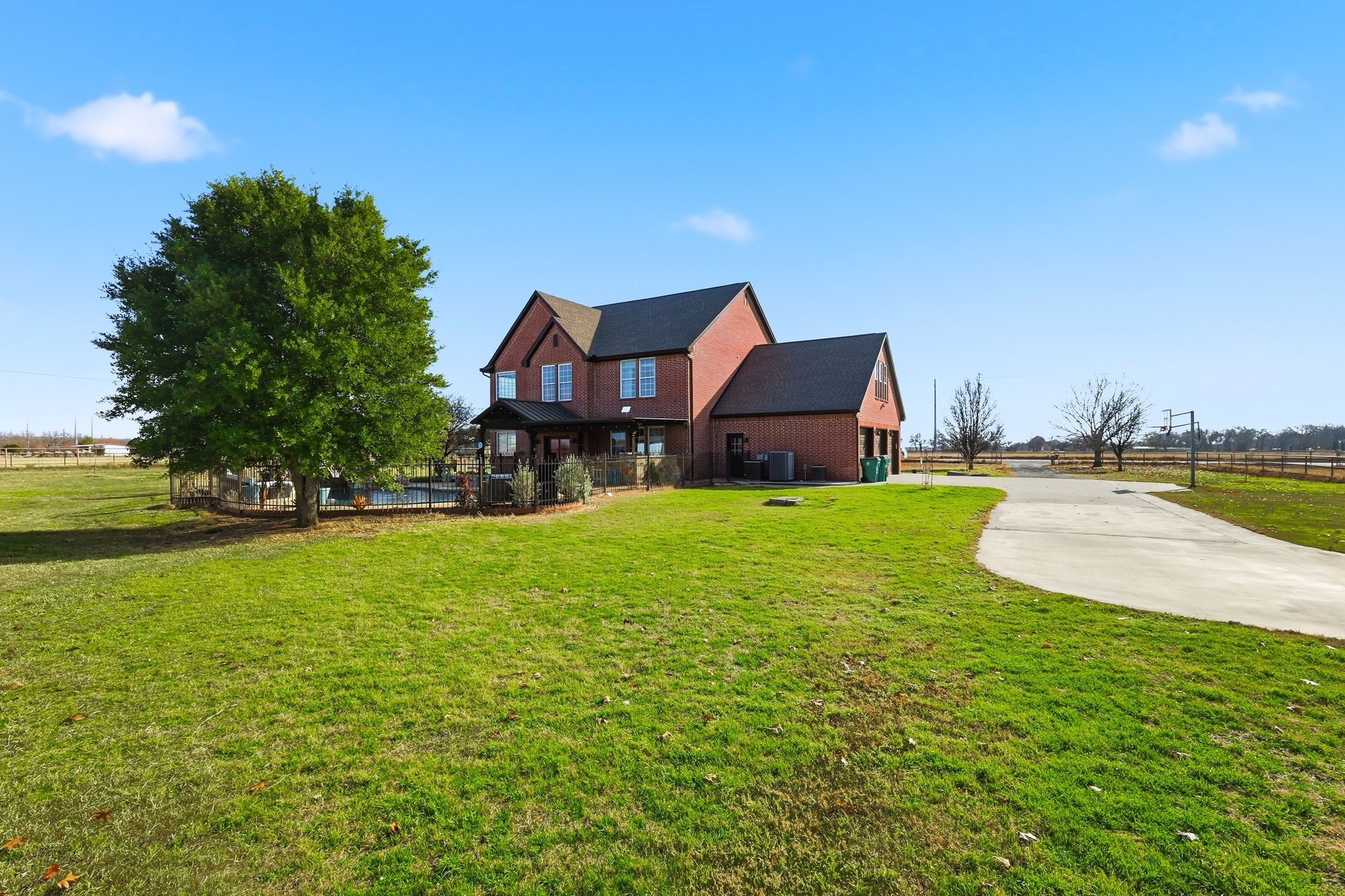 102 Van Meter Drive Aurora TX 76078