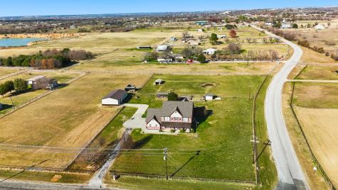 102 Van Meter Drive Aurora TX 76078