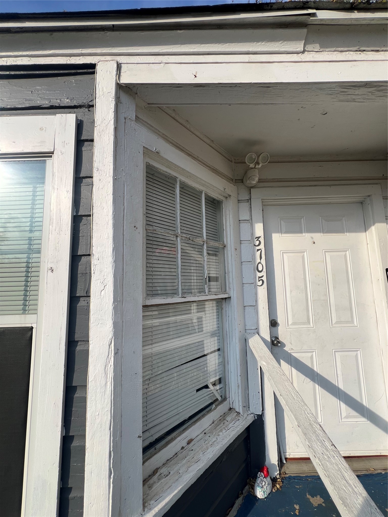 3705 S Littlejohn Avenue Fort Worth TX 76105