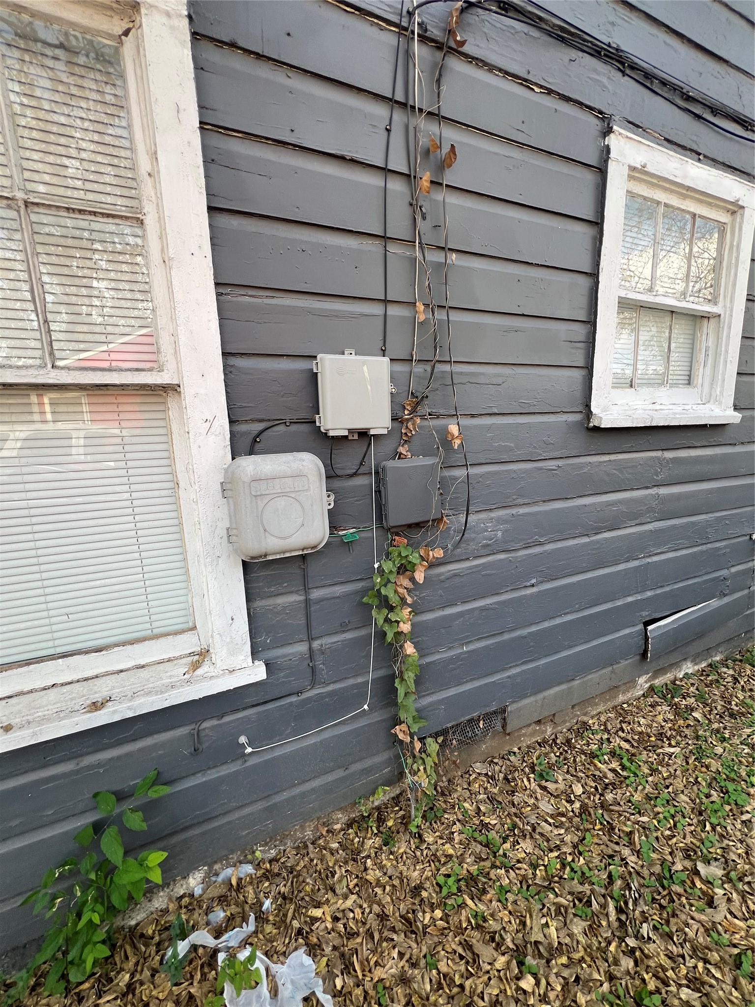 3705 S Littlejohn Avenue Fort Worth TX 76105