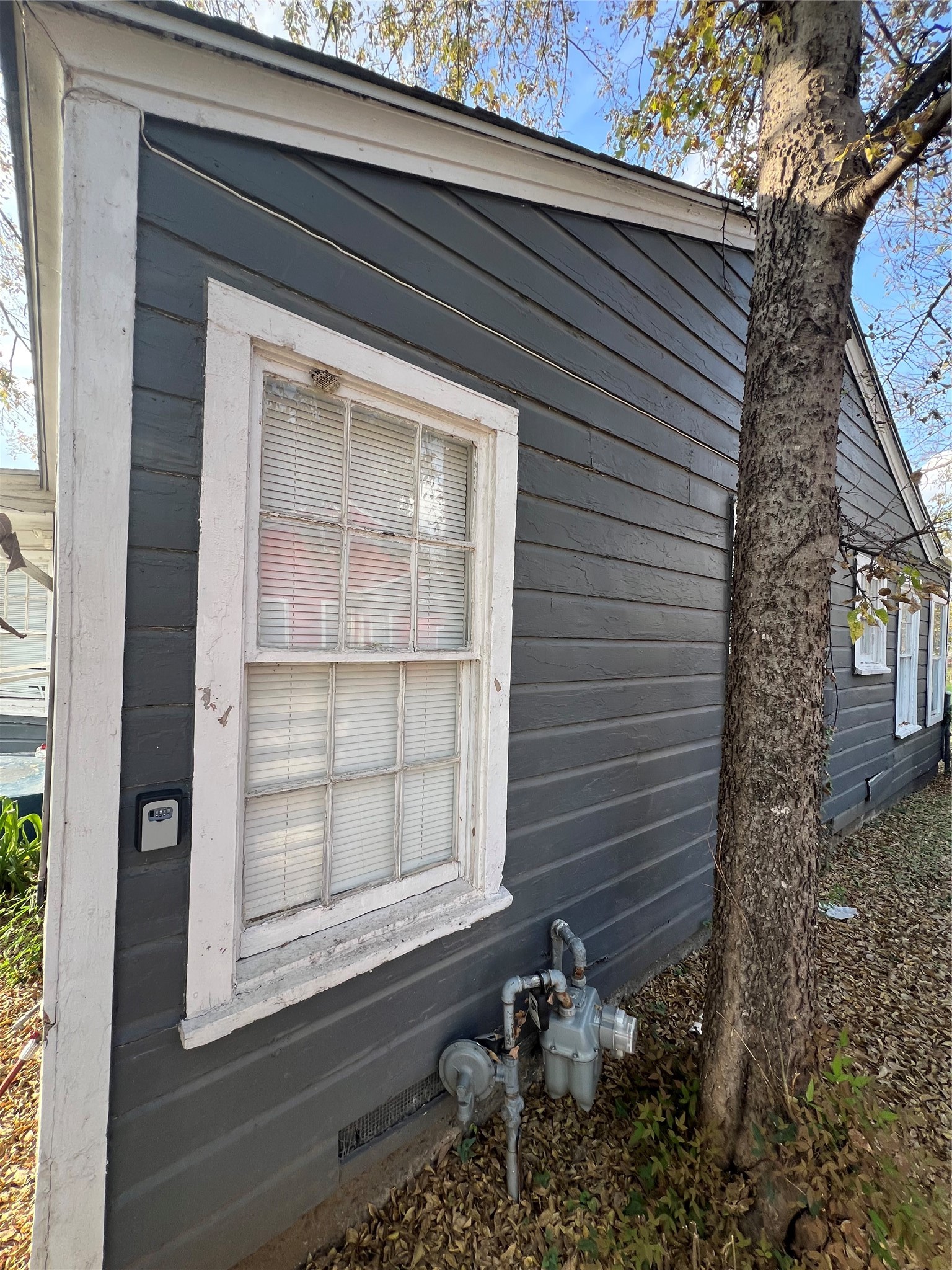 3705 S Littlejohn Avenue Fort Worth TX 76105
