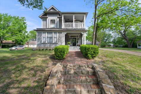 756 W 3rd Avenue Corsicana TX 75110