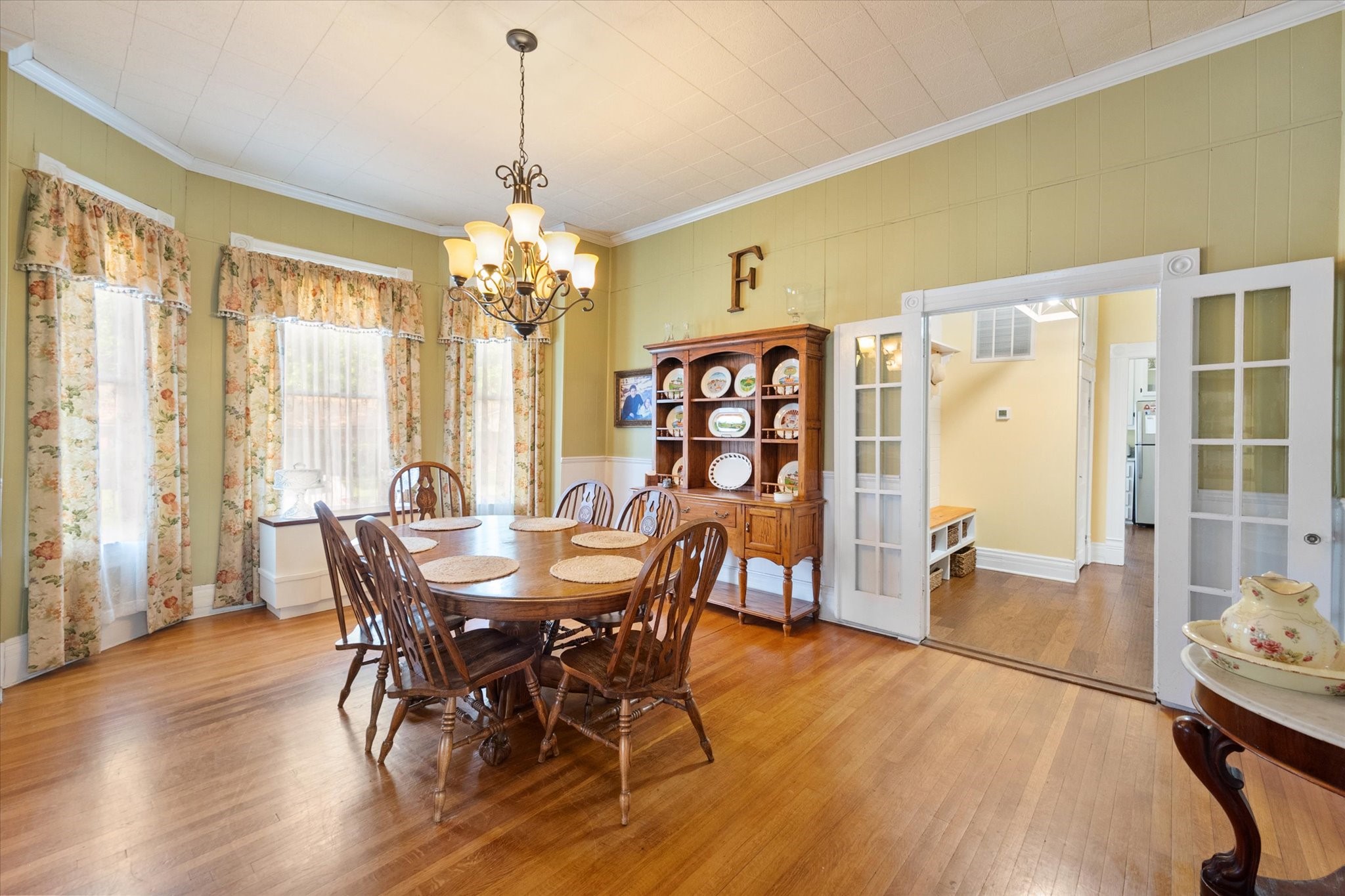 756 W 3rd Avenue Corsicana TX 75110