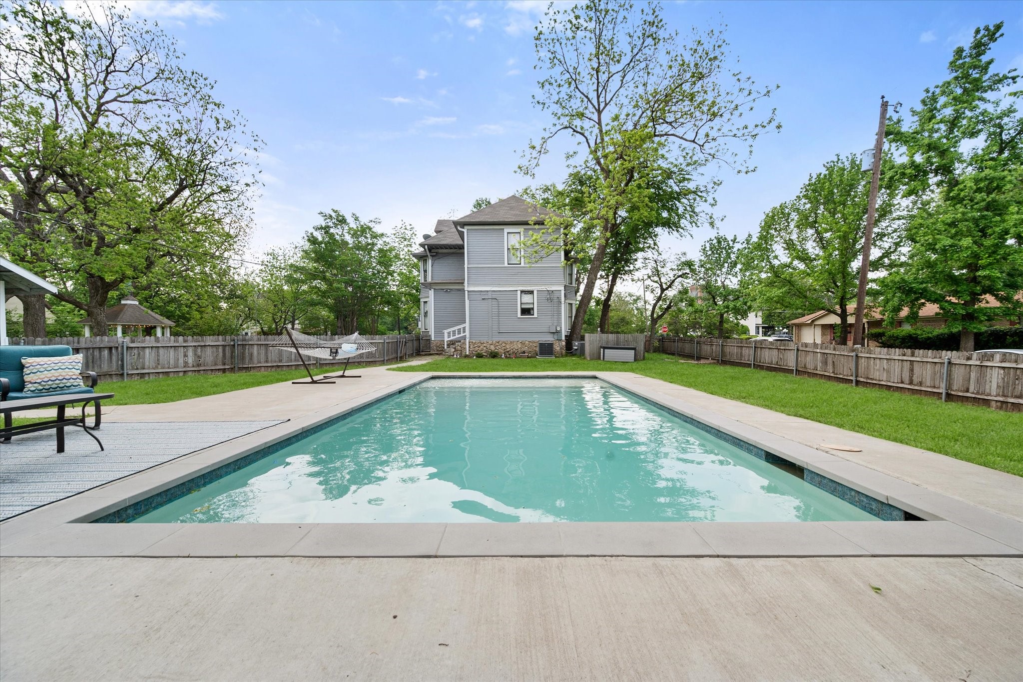 756 W 3rd Avenue Corsicana TX 75110