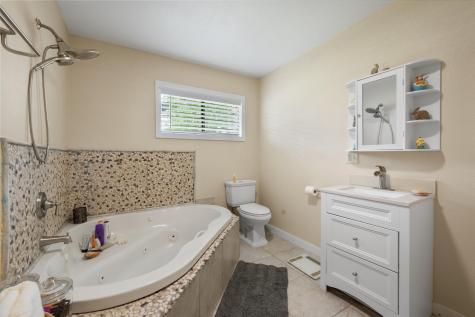 756 W 3rd Avenue Corsicana TX 75110