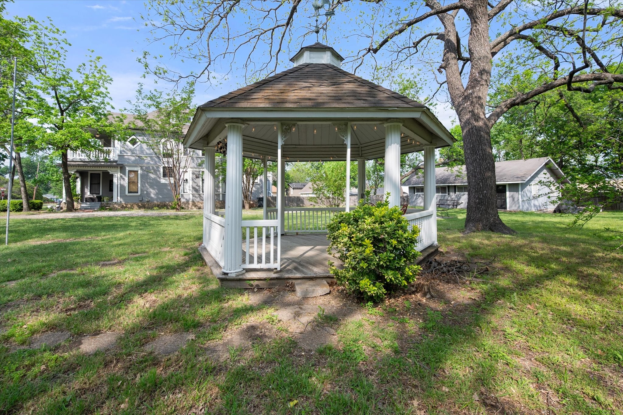 756 W 3rd Avenue Corsicana TX 75110