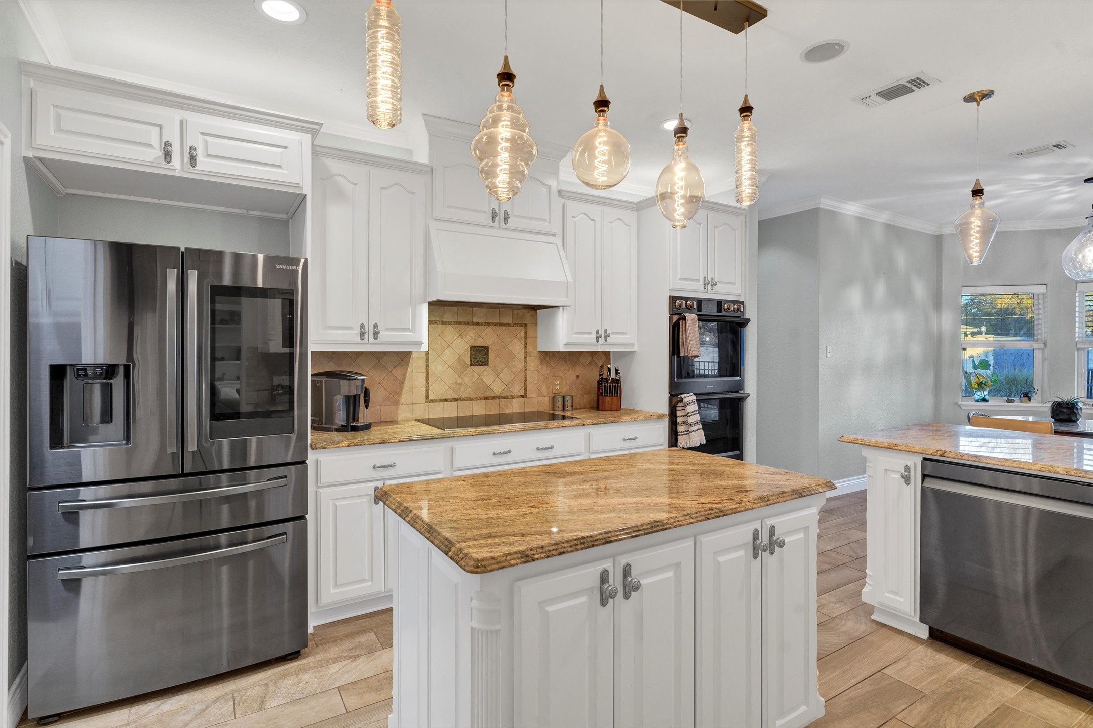 2801 Weylene Paseo Granbury TX 76049