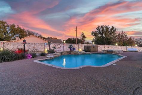 2801 Weylene Paseo Granbury TX 76049
