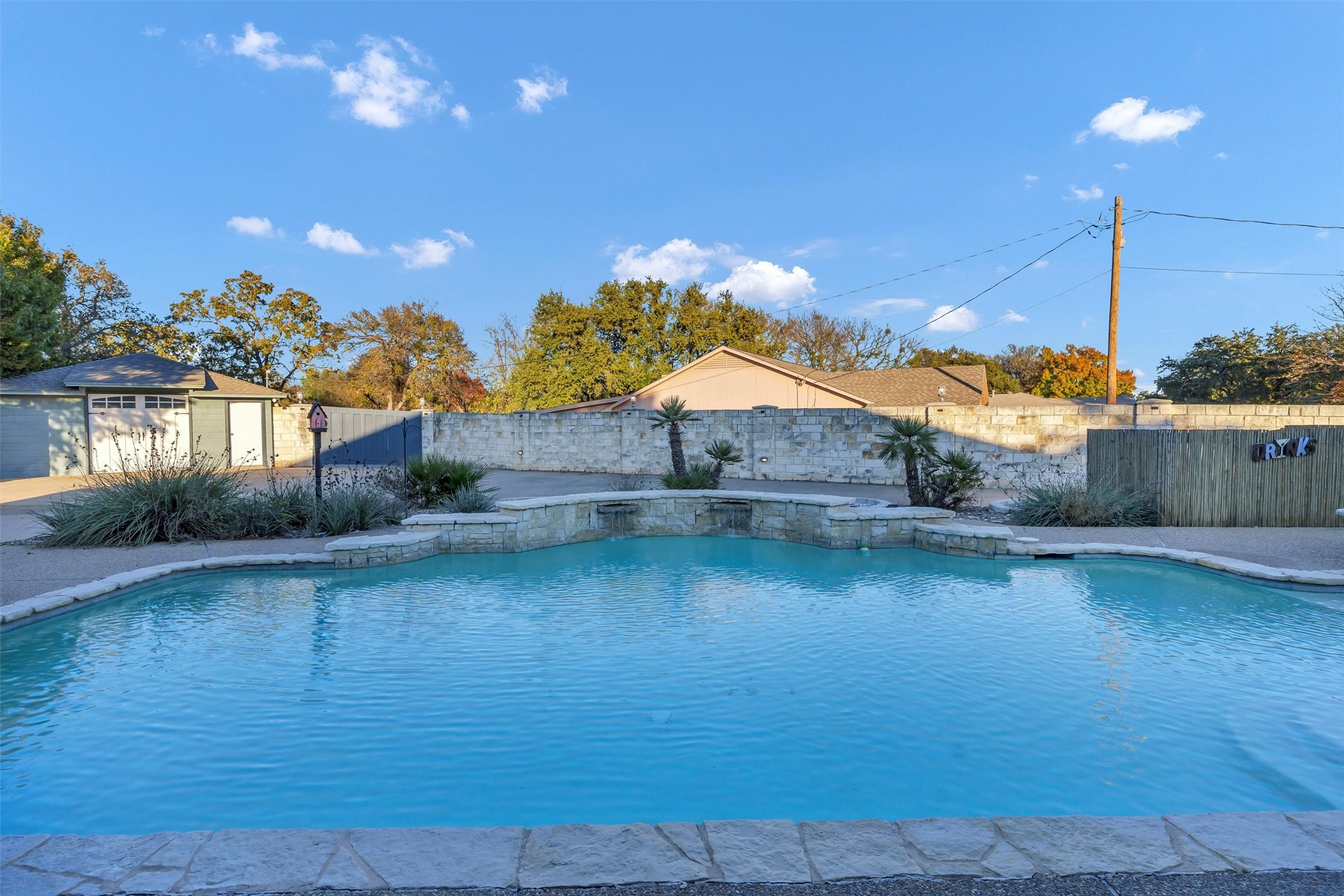 2801 Weylene Paseo Granbury TX 76049
