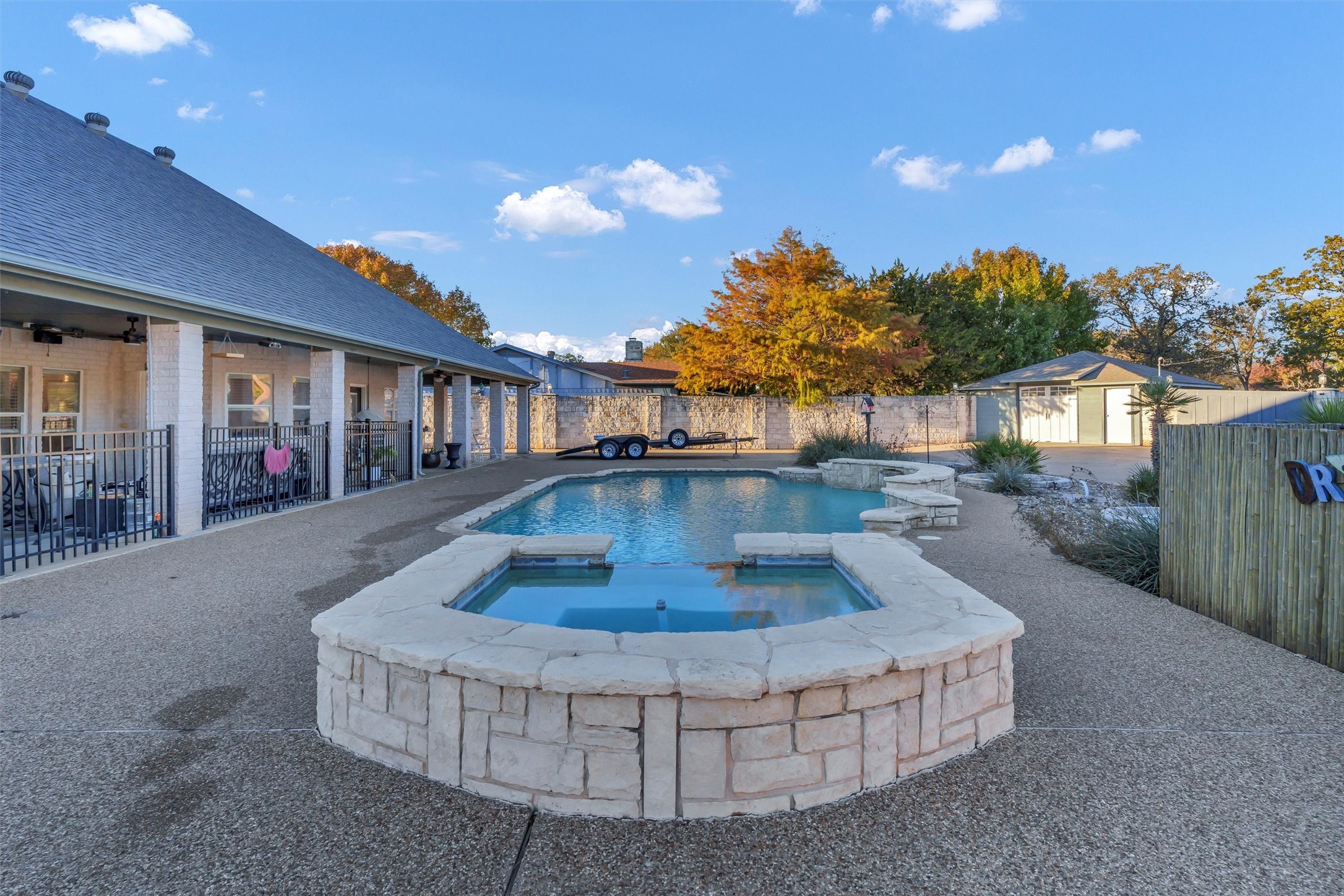 2801 Weylene Paseo Granbury TX 76049