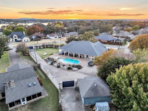2801 Weylene Paseo Granbury TX 76049