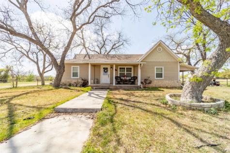 209 N Sand Street Comanche TX 76442