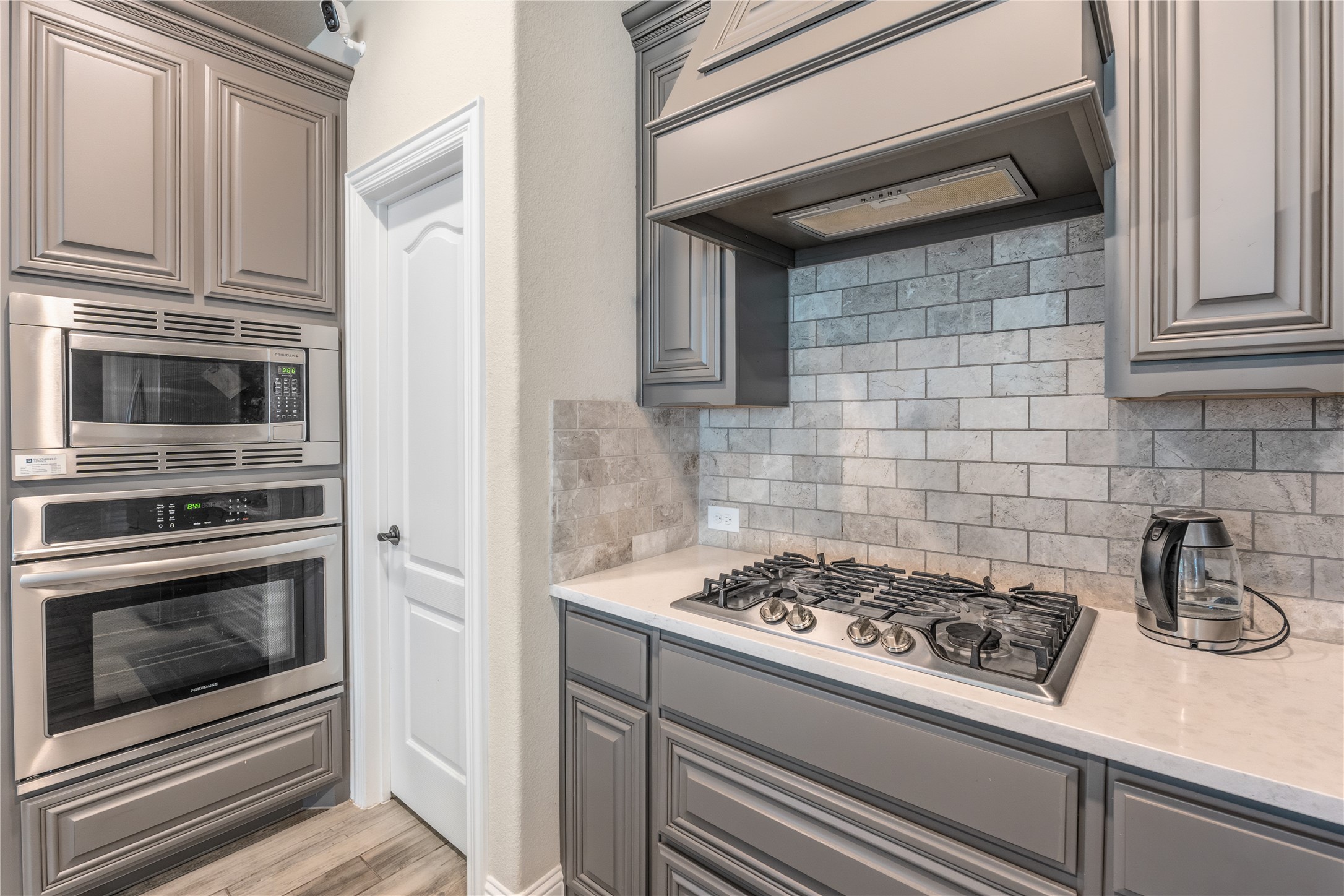 911 Royal Court Mansfield TX 76063