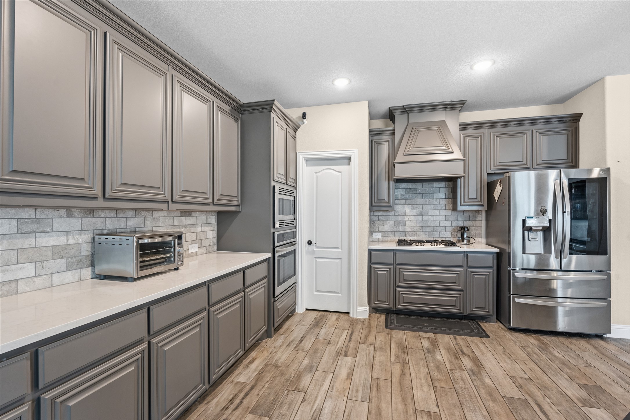 911 Royal Court Mansfield TX 76063