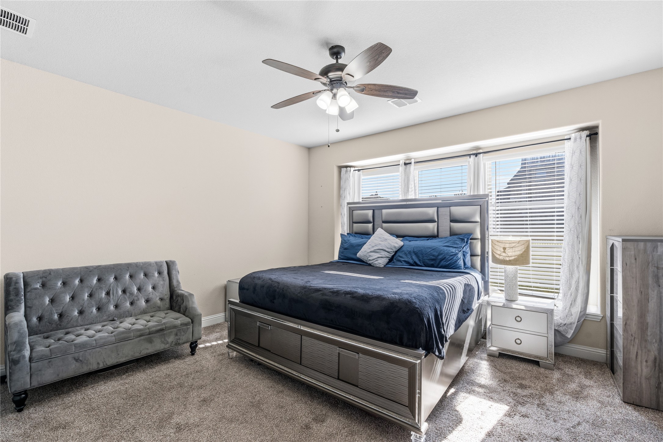911 Royal Court Mansfield TX 76063