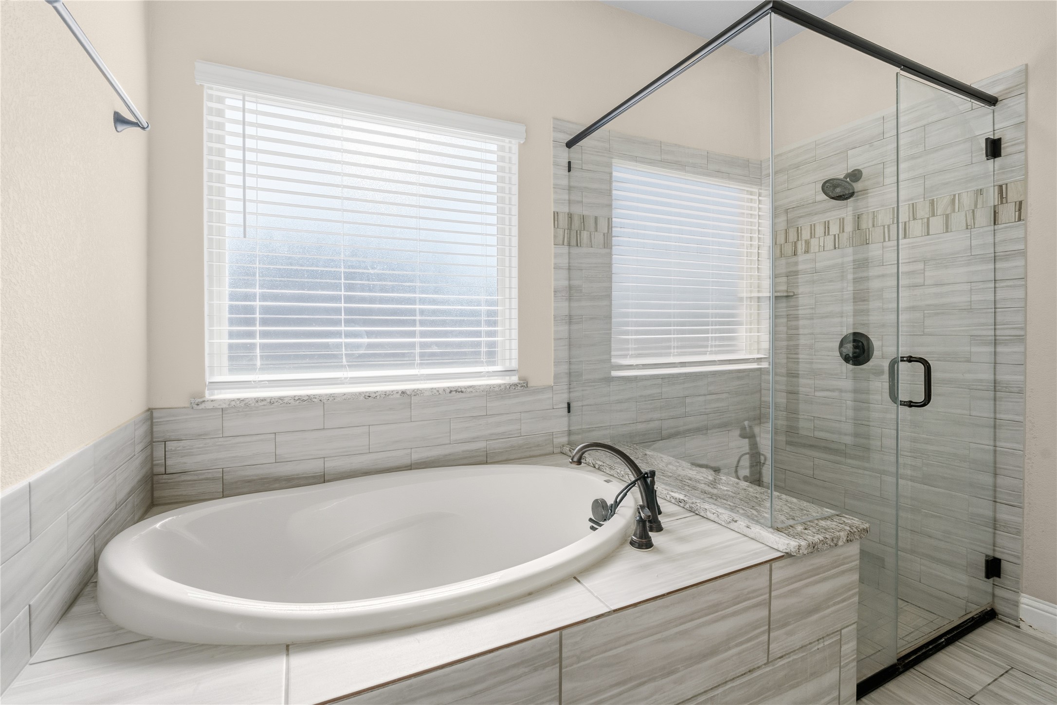911 Royal Court Mansfield TX 76063