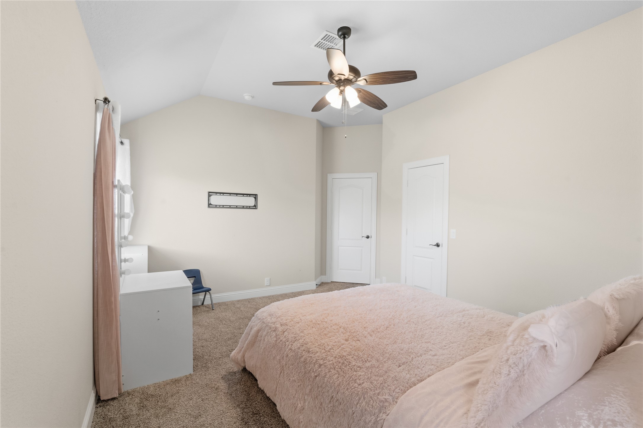 911 Royal Court Mansfield TX 76063