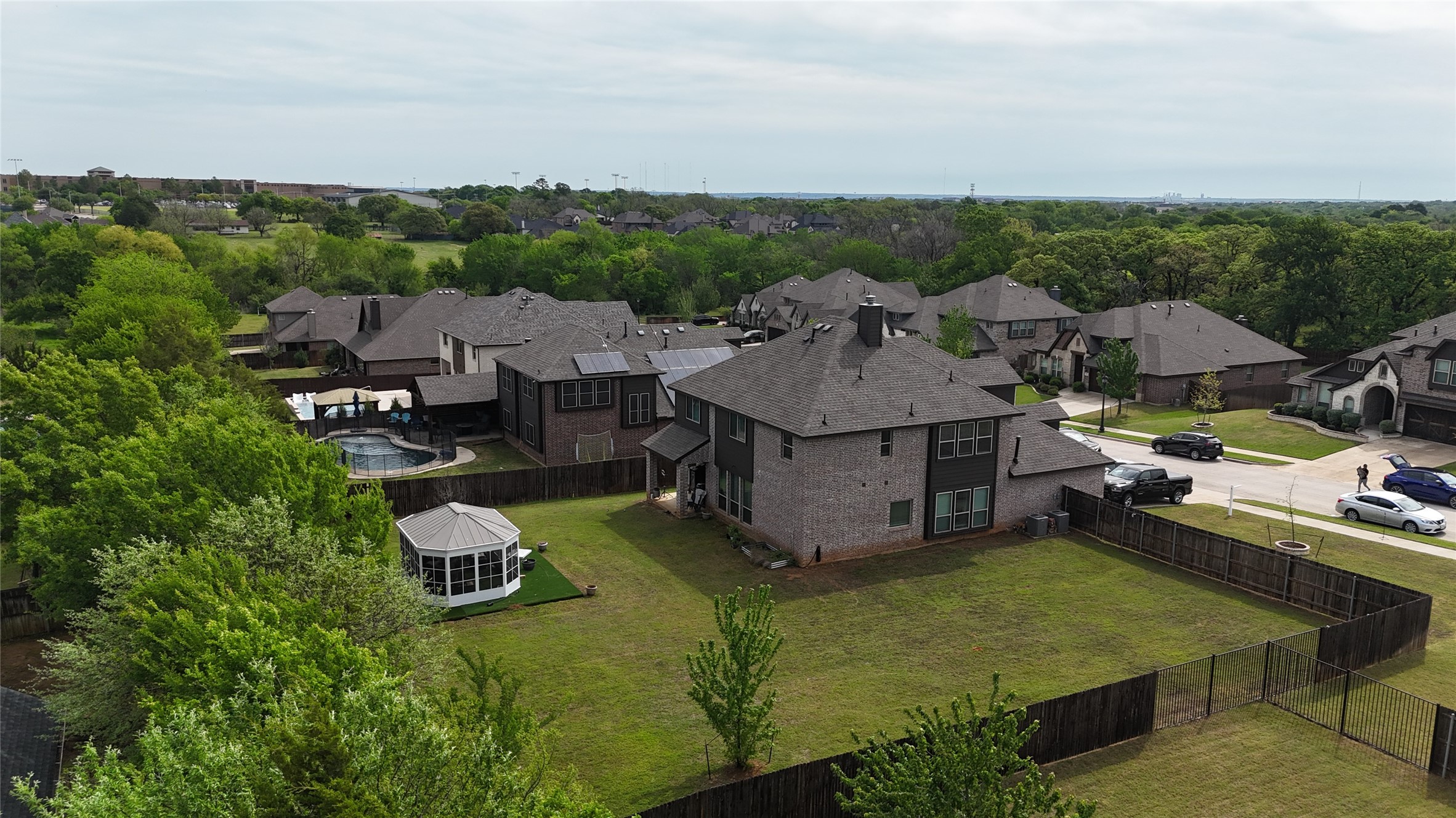 911 Royal Court Mansfield TX 76063
