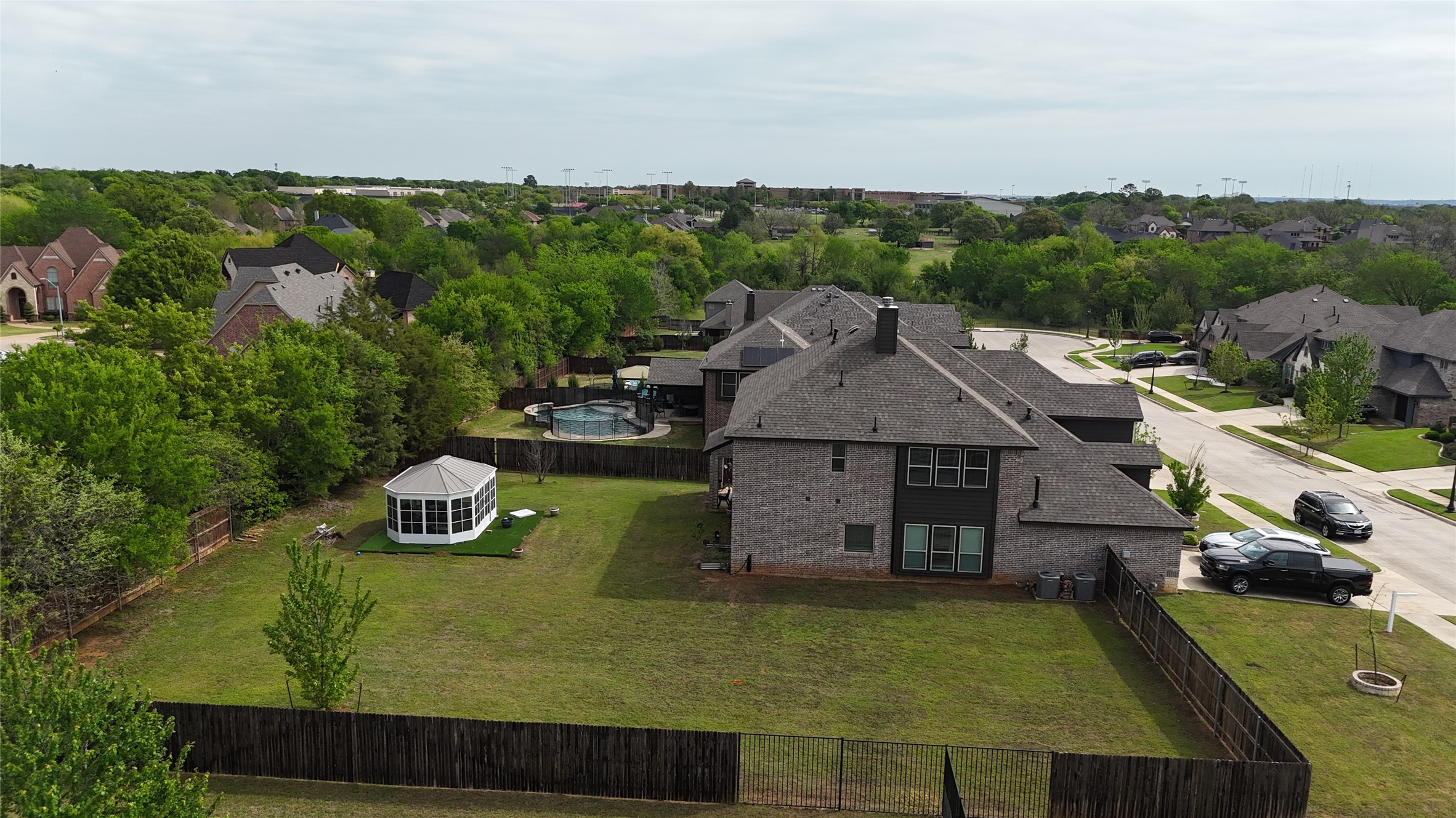 911 Royal Court Mansfield TX 76063
