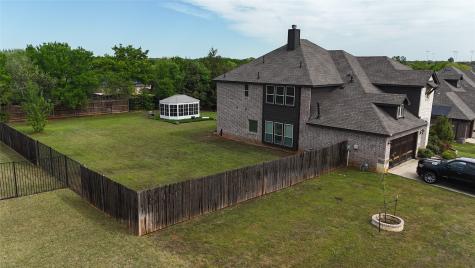 911 Royal Court Mansfield TX 76063