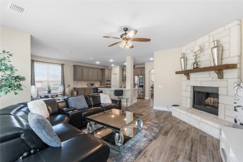 911 Royal Court Mansfield TX 76063