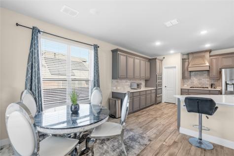 911 Royal Court Mansfield TX 76063