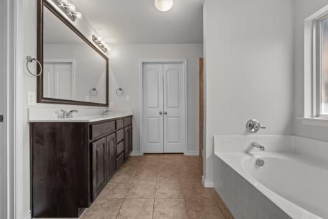 217 Angelina Court Azle TX 76020