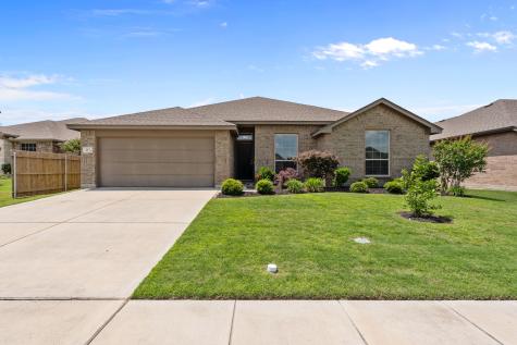 217 Angelina Court Azle TX 76020