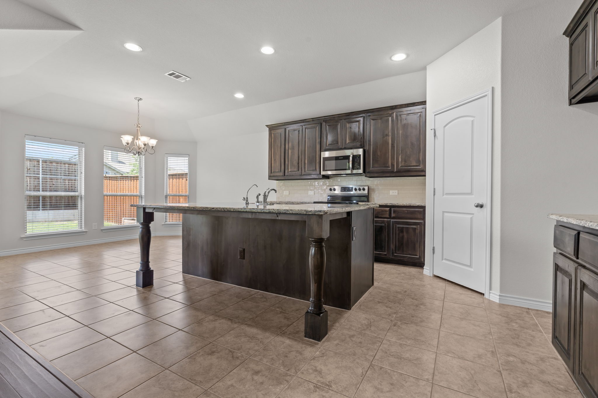 217 Angelina Court Azle TX 76020