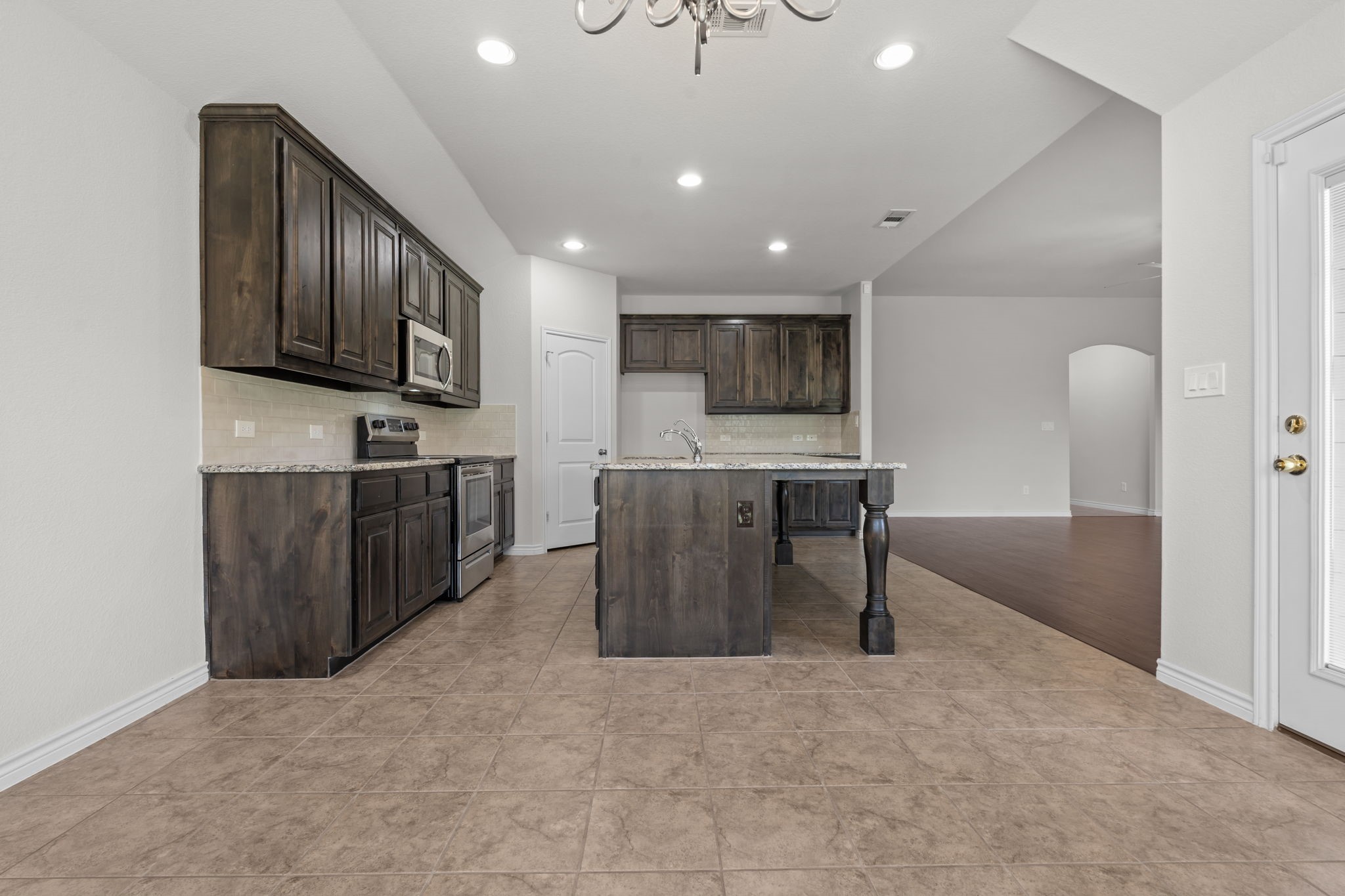217 Angelina Court Azle TX 76020
