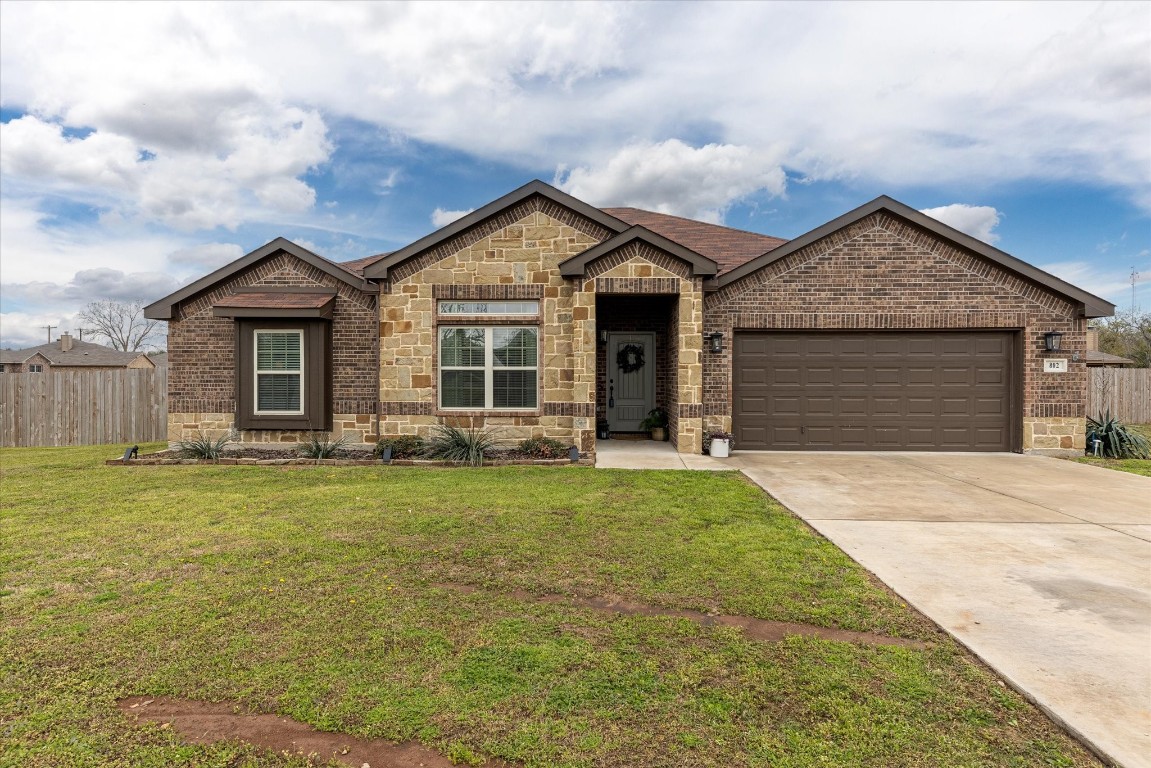 802 Wind Song Stephenville TX 76401