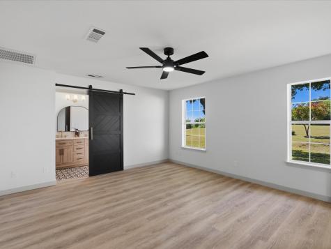 289 County Road 4655 Rhome TX 76078