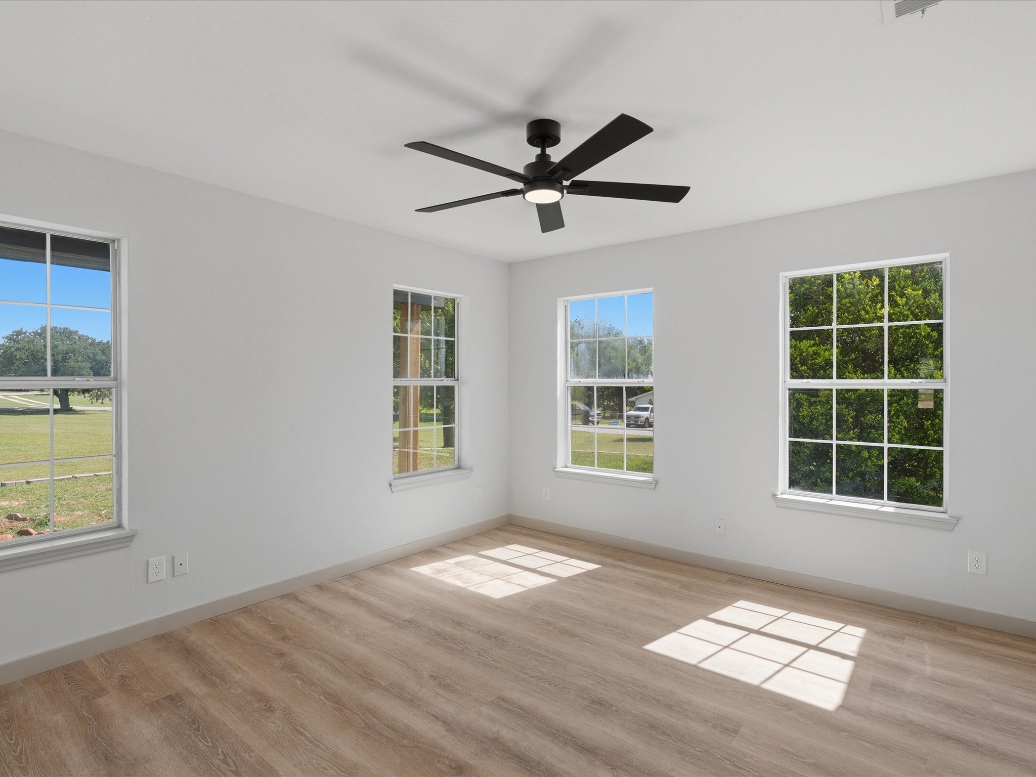 289 County Road 4655 Rhome TX 76078