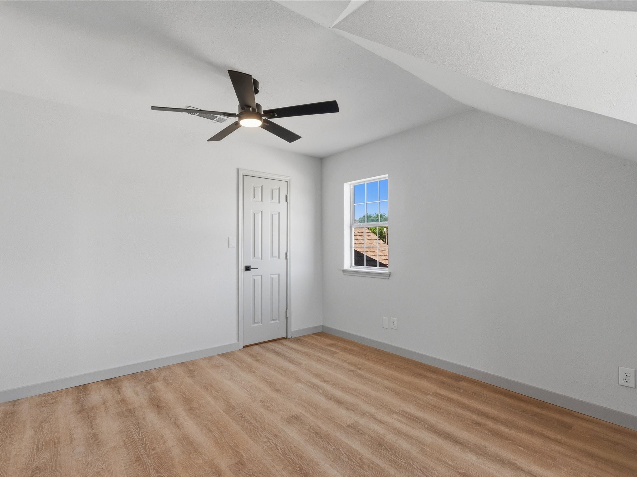 289 County Road 4655 Rhome TX 76078