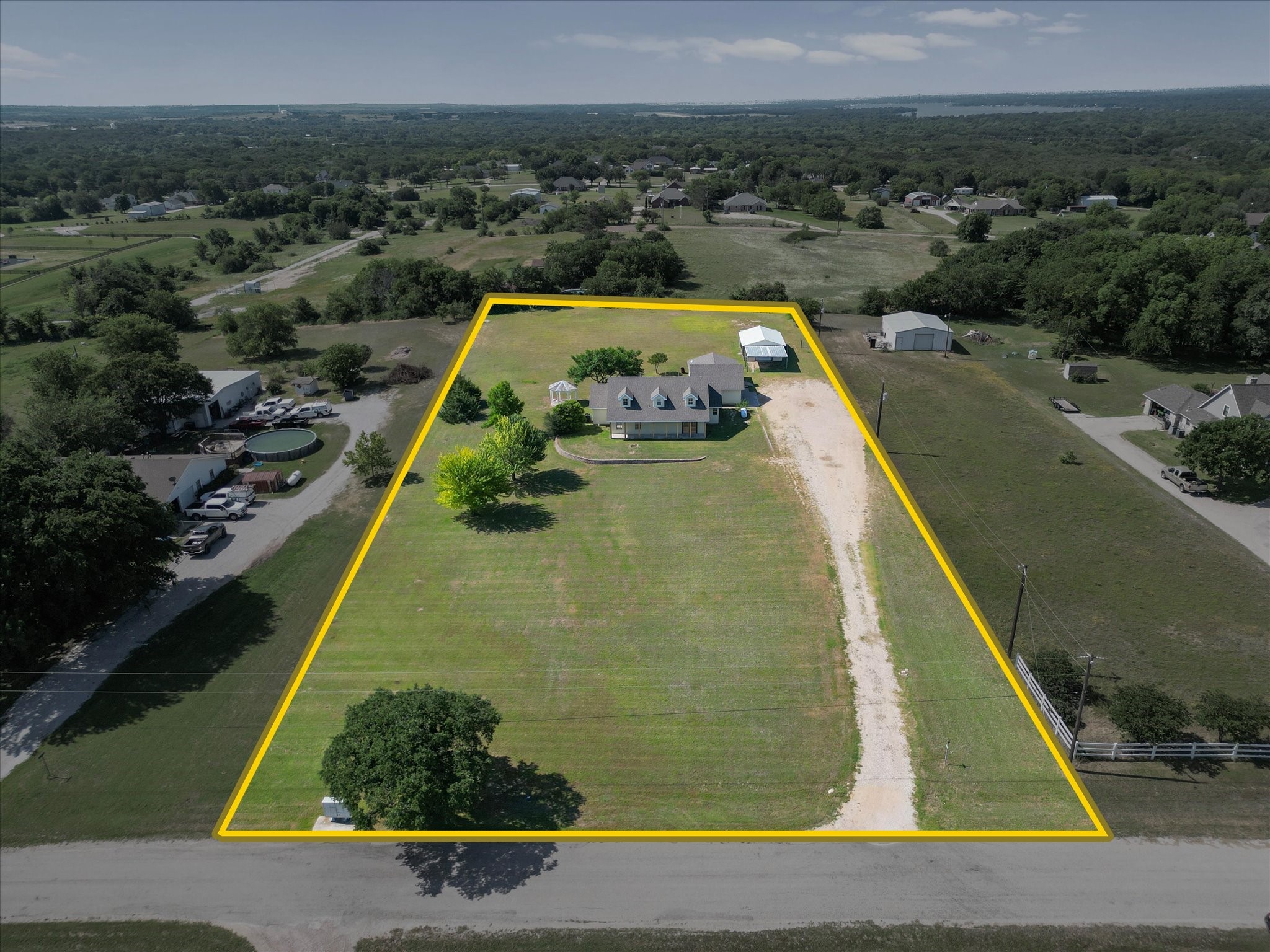 289 County Road 4655 Rhome TX 76078