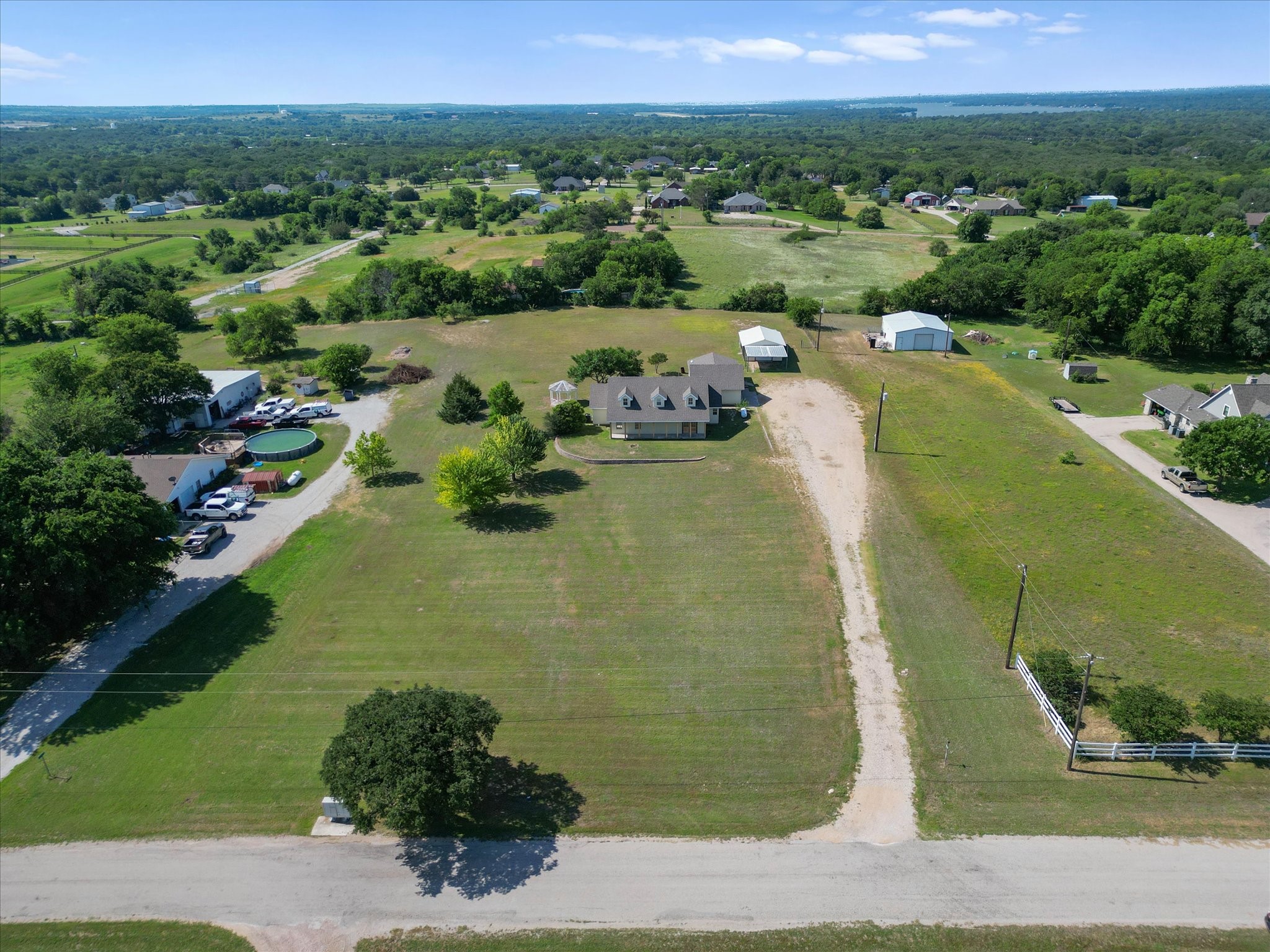289 County Road 4655 Rhome TX 76078