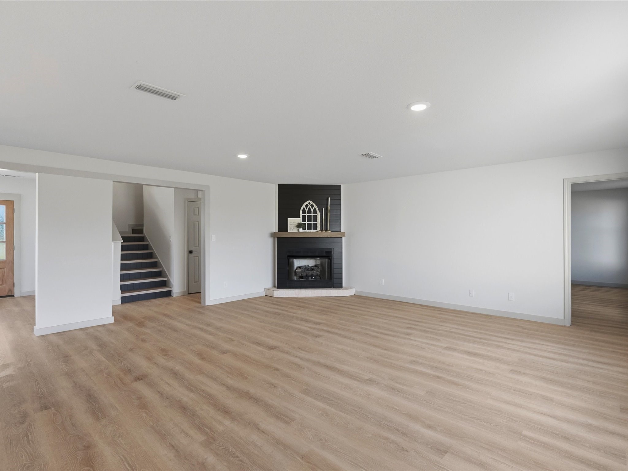 289 County Road 4655 Rhome TX 76078