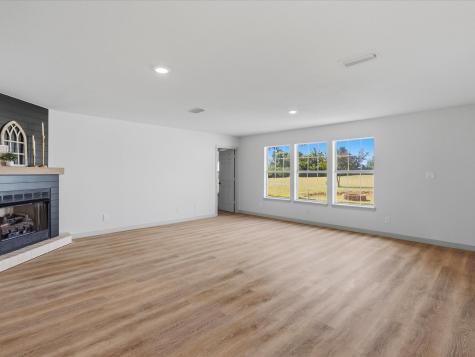 289 County Road 4655 Rhome TX 76078
