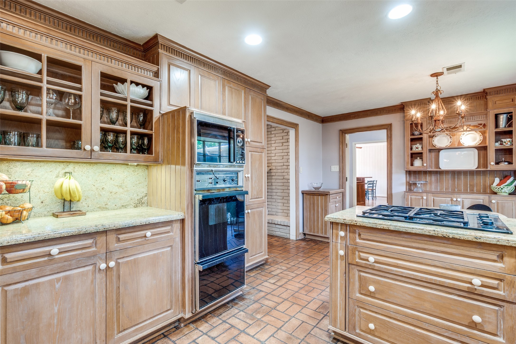 7512 Woodstone Lane Dallas TX 75248
