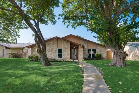 1005 Carriagehouse Lane Garland TX 75040