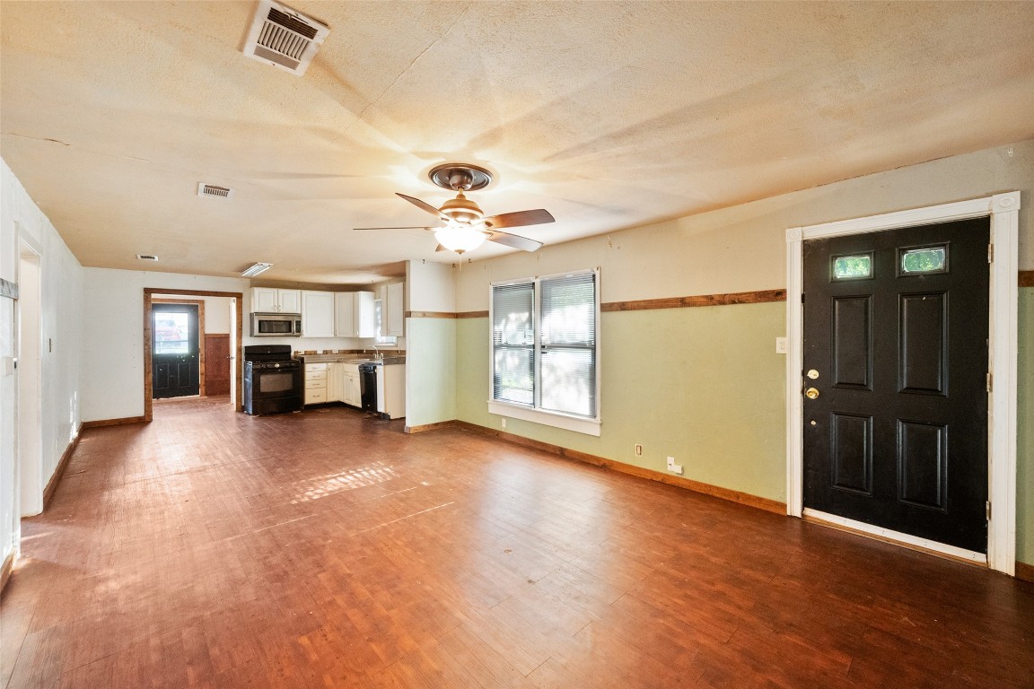 400 S Friou Street Alvarado TX 76009