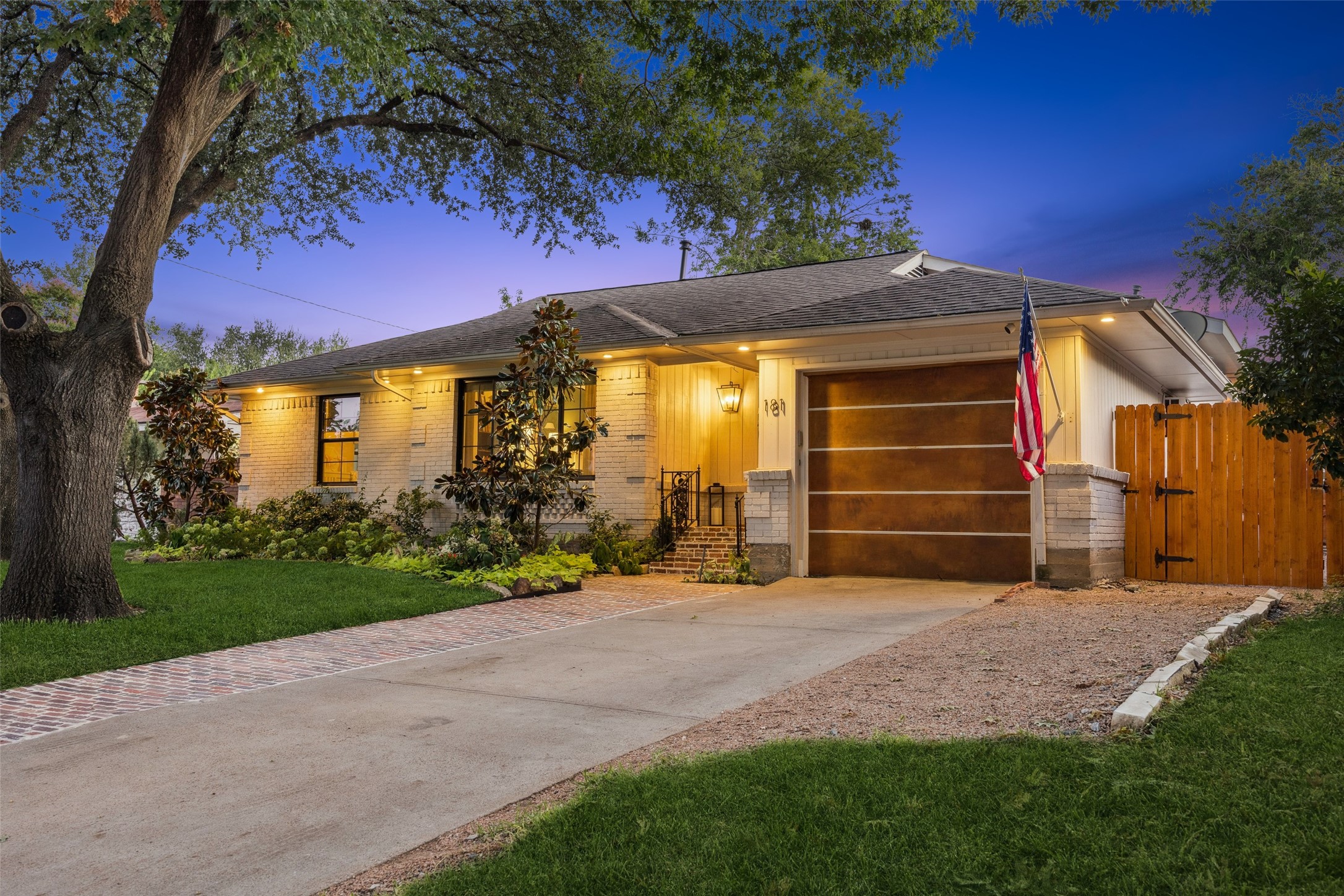 181 Leda Drive Dallas TX 75218