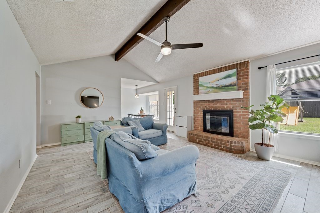 6432 High Lawn Terrace Watauga TX 76148
